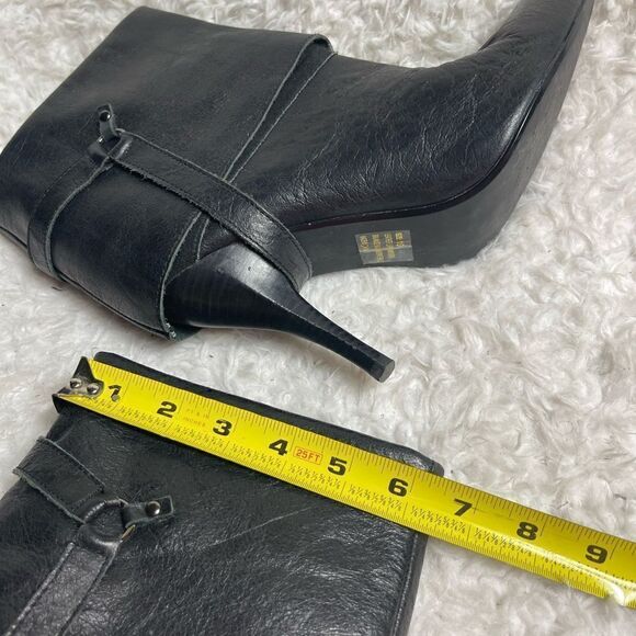 Restricted leather black folded ankle Boots heels pointed toe size 10 - Picture 9 of 12